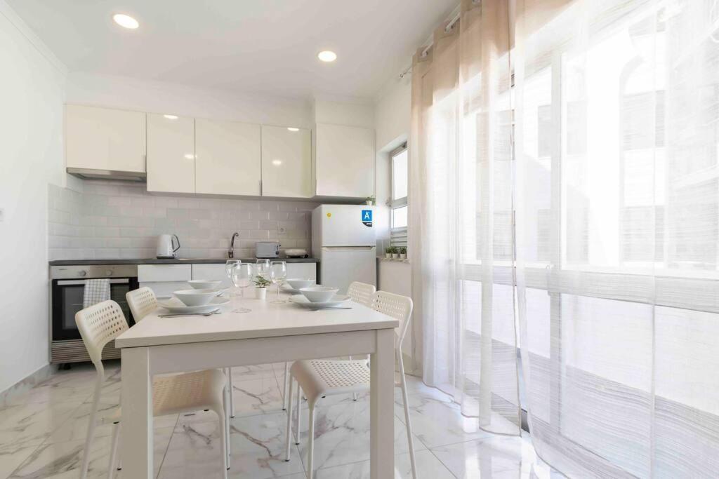 Modern Apartment Beach View Armação de Pêra Exterior foto
