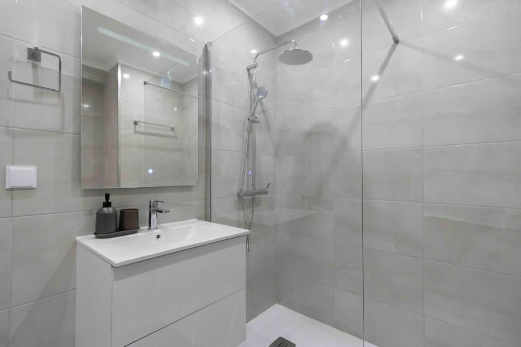 Modern Apartment Beach View Armação de Pêra Exterior foto